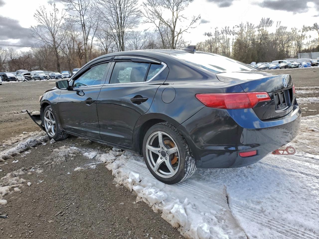 Acura ILX 20 Image 2