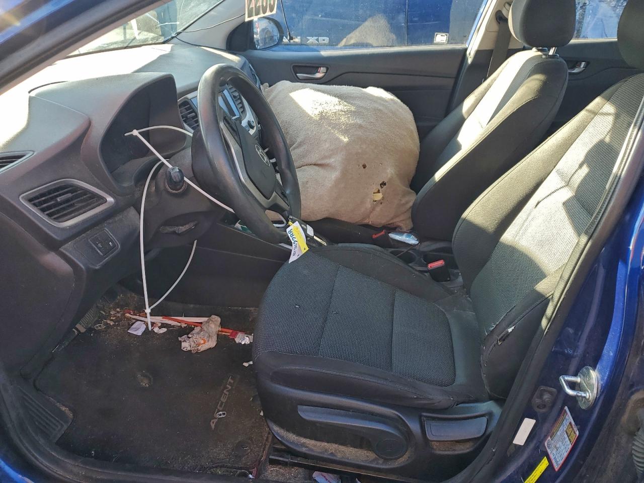 Hyundai ACCENT Se Image 5