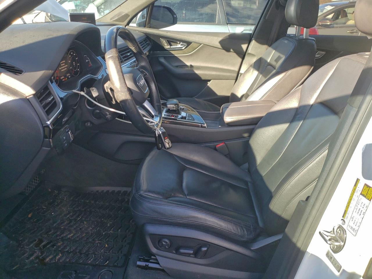 Audi Q7 Premium Plus Image 2