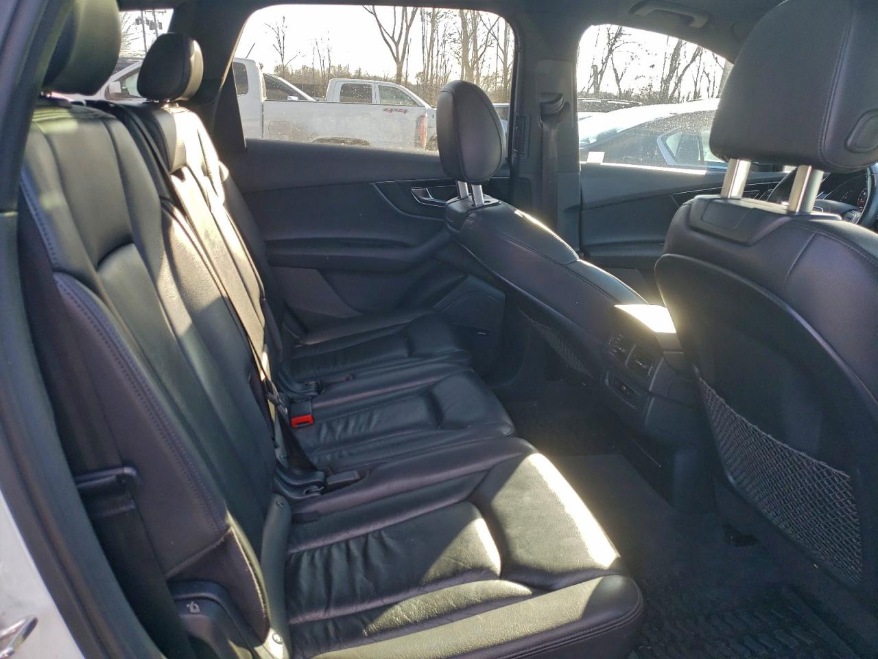 Audi Q7 Premium Plus Image 6