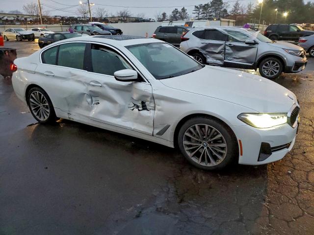 BMW 5 Series Xi Image 10