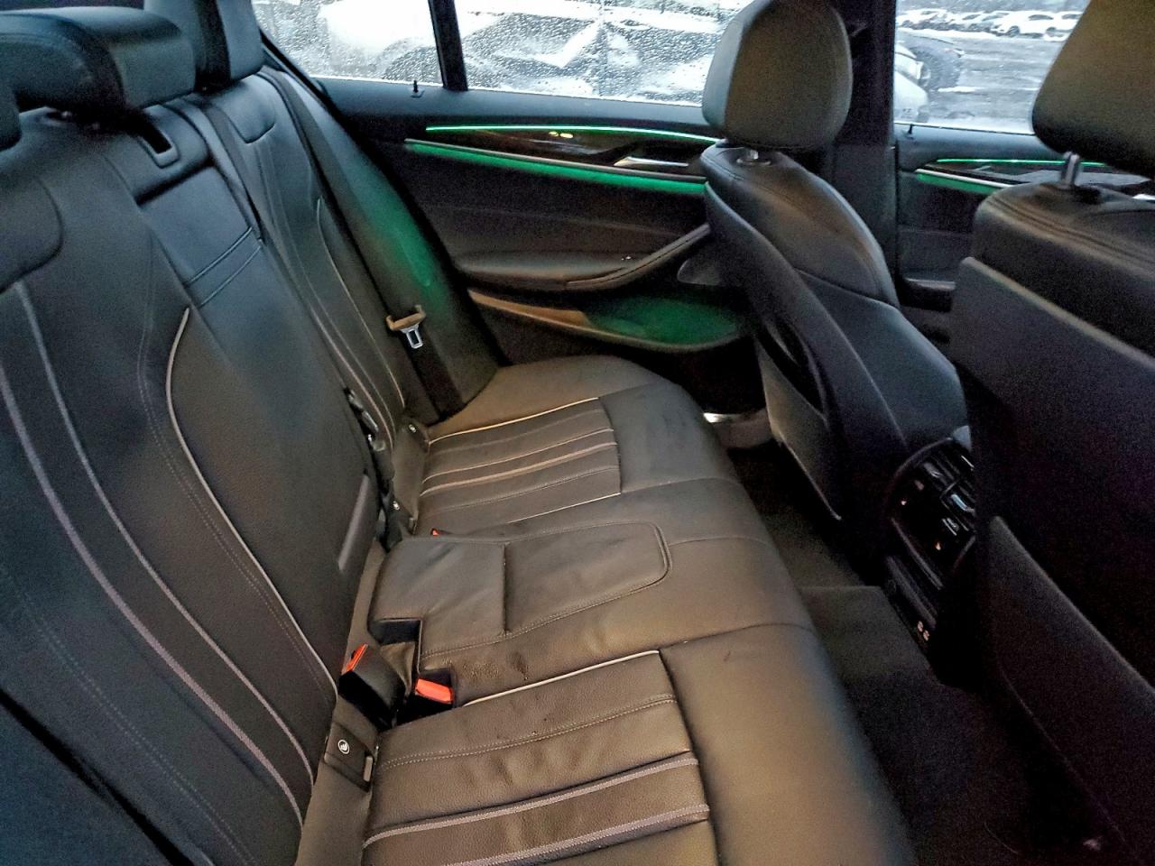 BMW 5 Series Xi Image 6