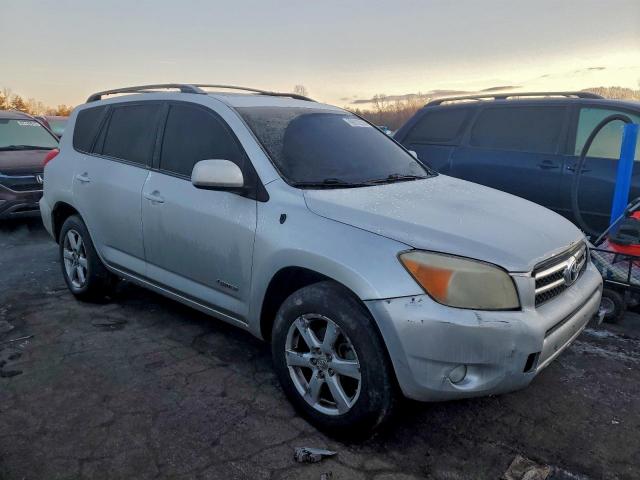 Toyota RAV4 Limited Image 7