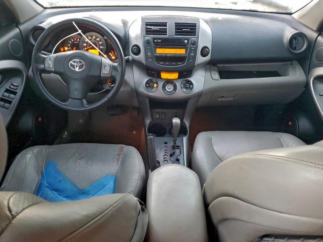 Toyota RAV4 Limited Image 5