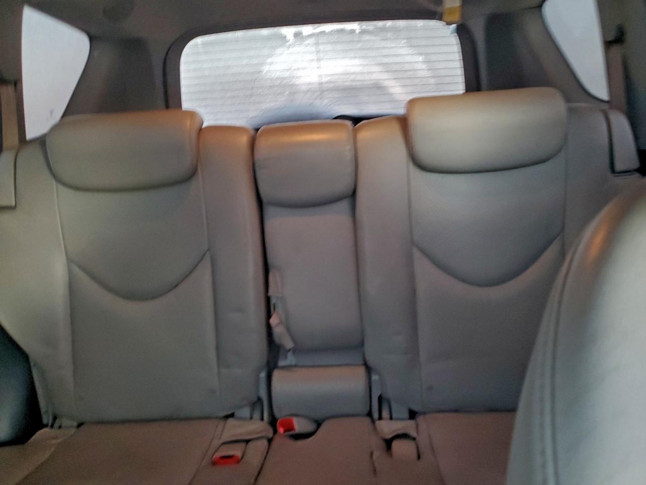 Toyota RAV4 Limited Image 11