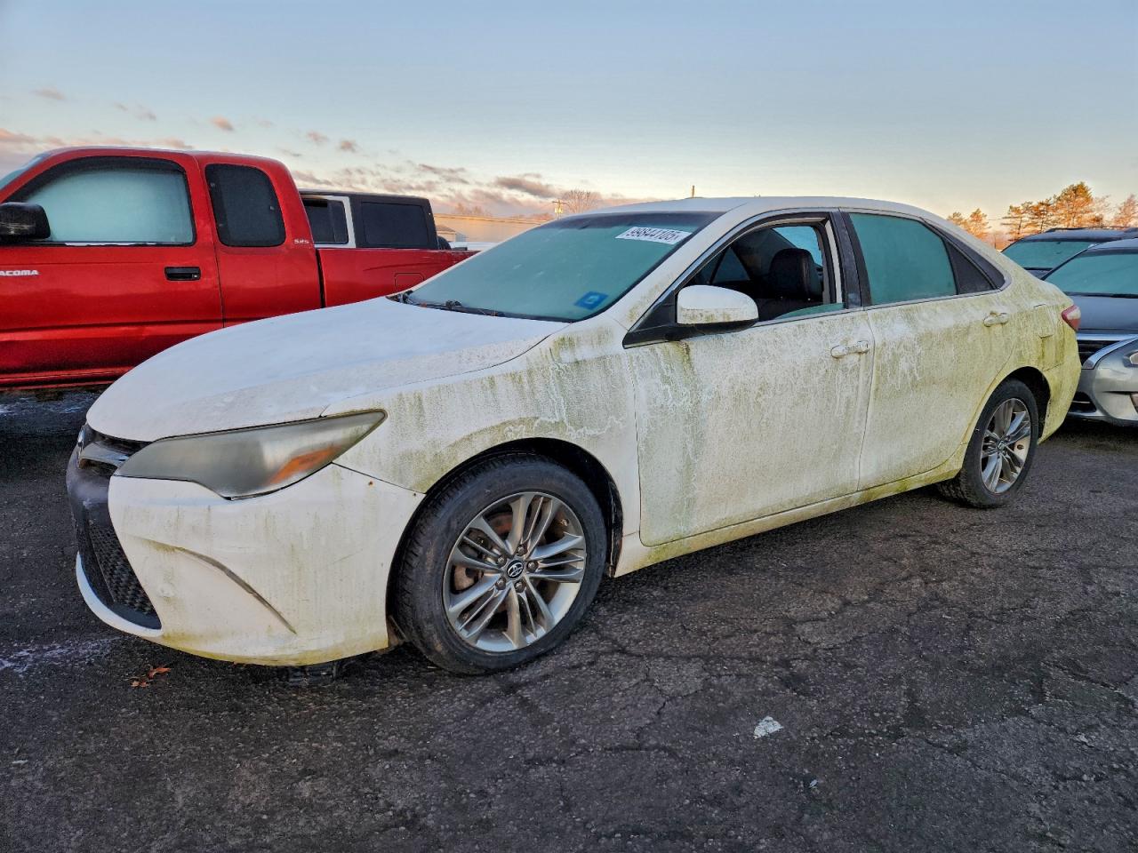 Toyota Camry Le Image 1