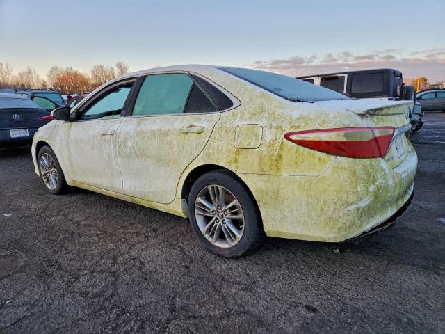 Toyota Camry Le Image 5