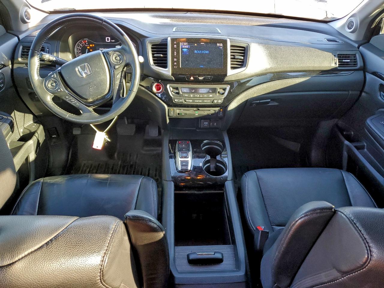 Honda Pilot Touring Image 4