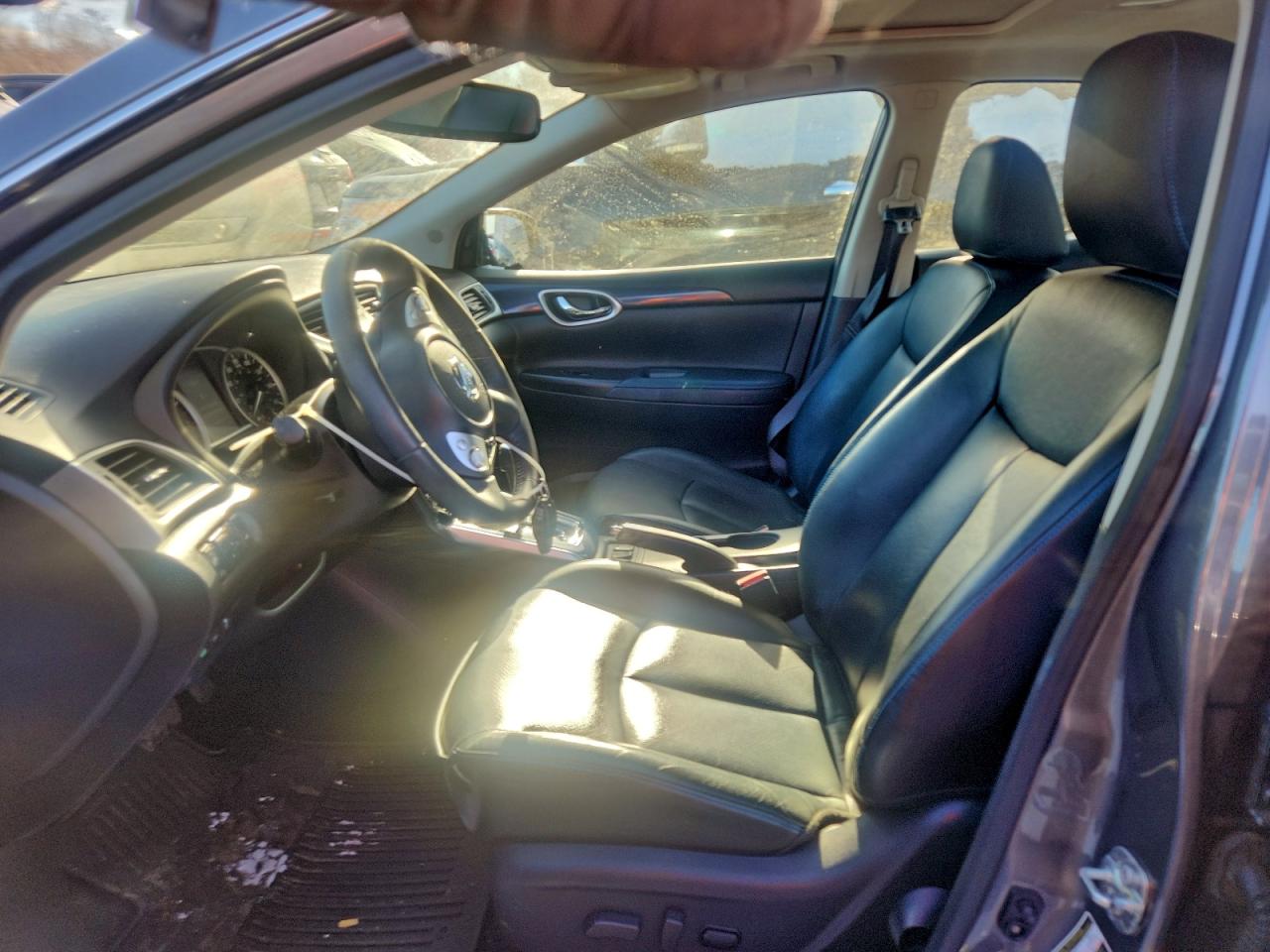 Nissan Sentra Sr Turbo Image 7