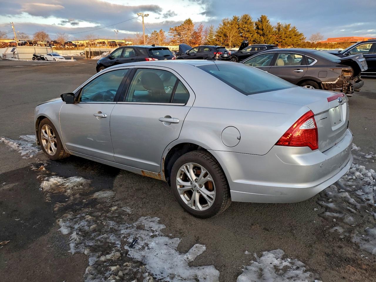 Ford Fusion Se Image 2