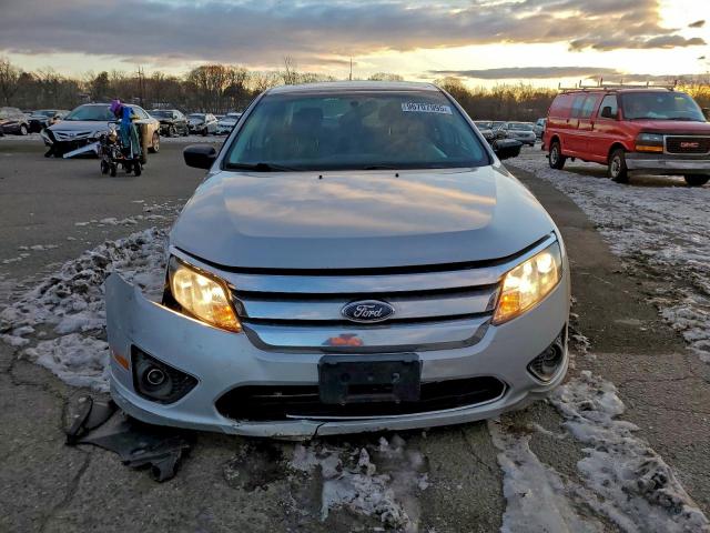 Ford Fusion Se Image 5