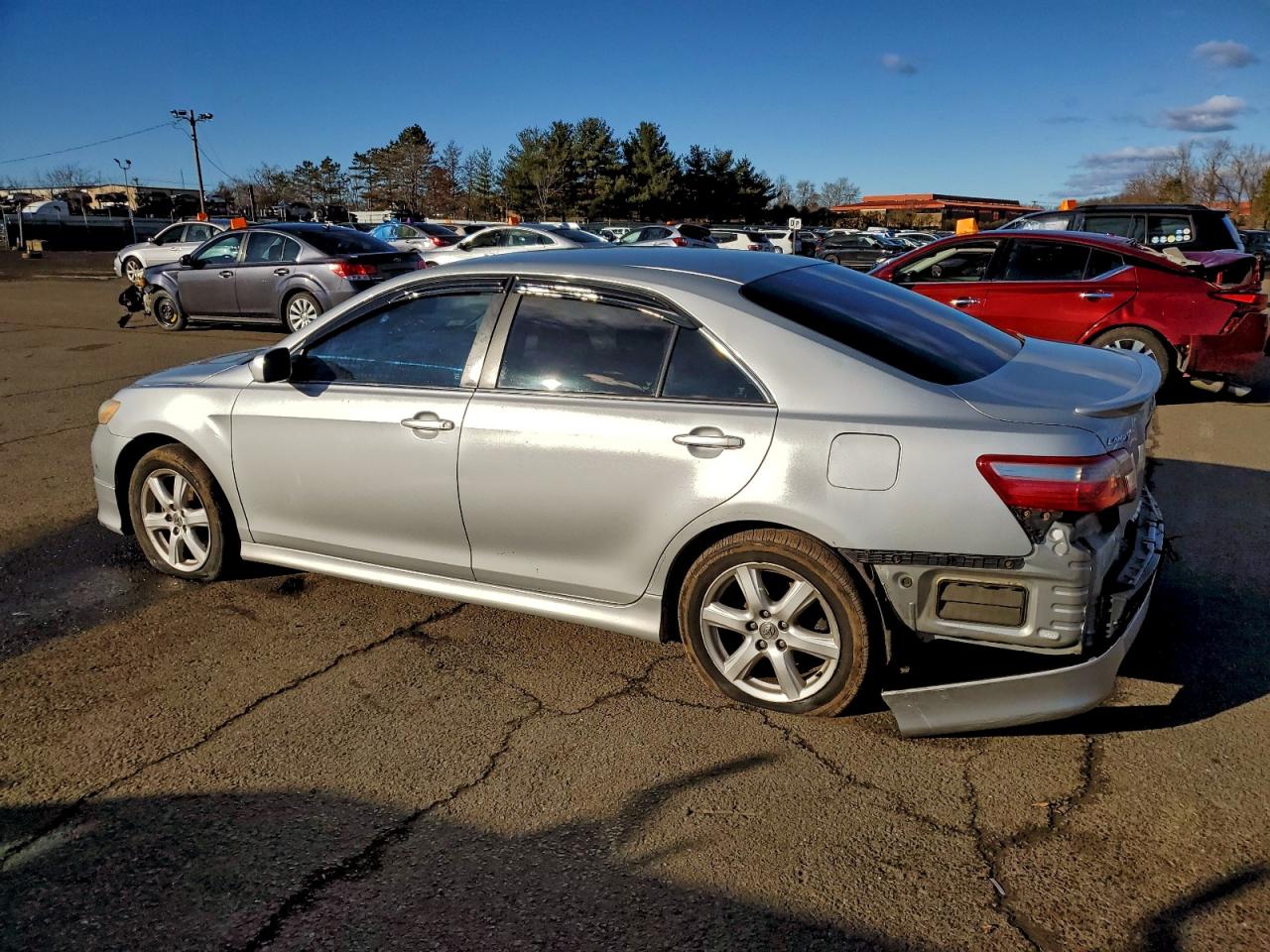 Toyota Camry Ce Image 2