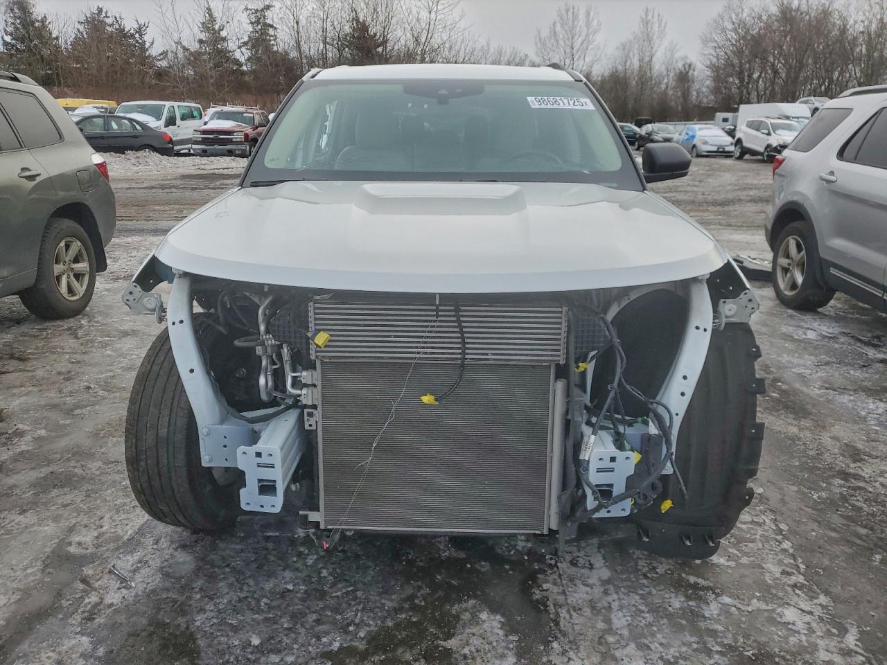 Ford Explorer Xlt Image 8