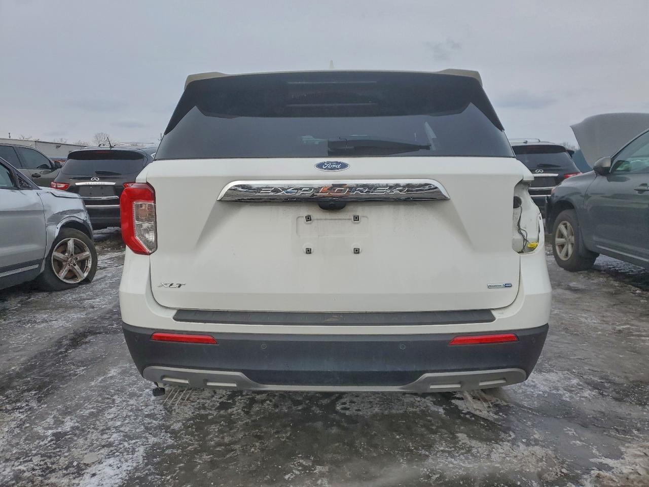 Ford Explorer Xlt Image 10