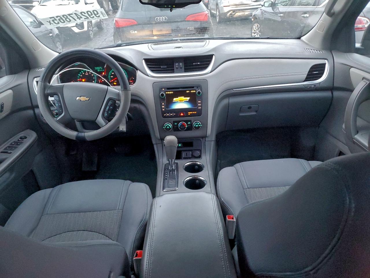 Chevrolet Traverse Ls Image 4