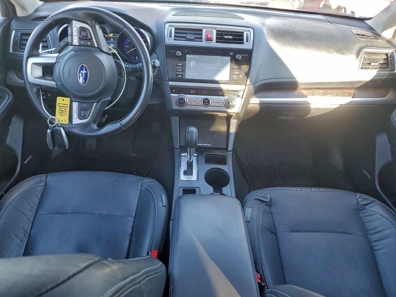 Subaru Outback 2.5i Limited Image 6