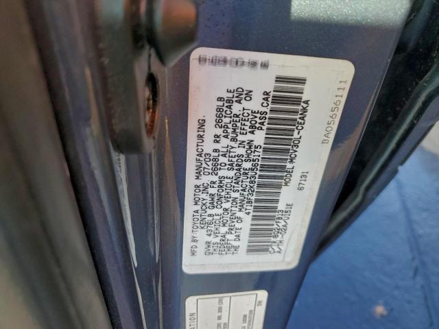 Toyota Camry Le Image 11