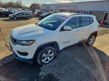  Salvage Jeep Compass