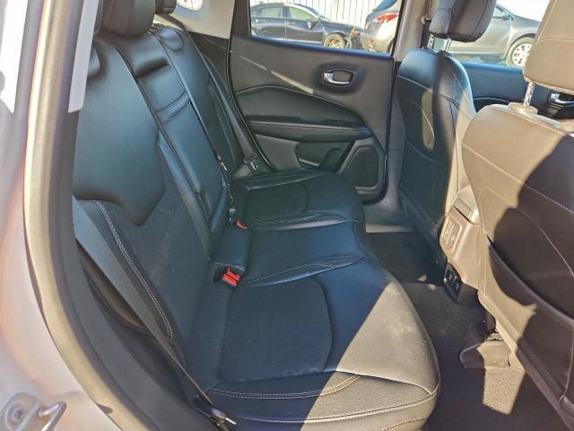 Jeep Compass Latitude Image 5