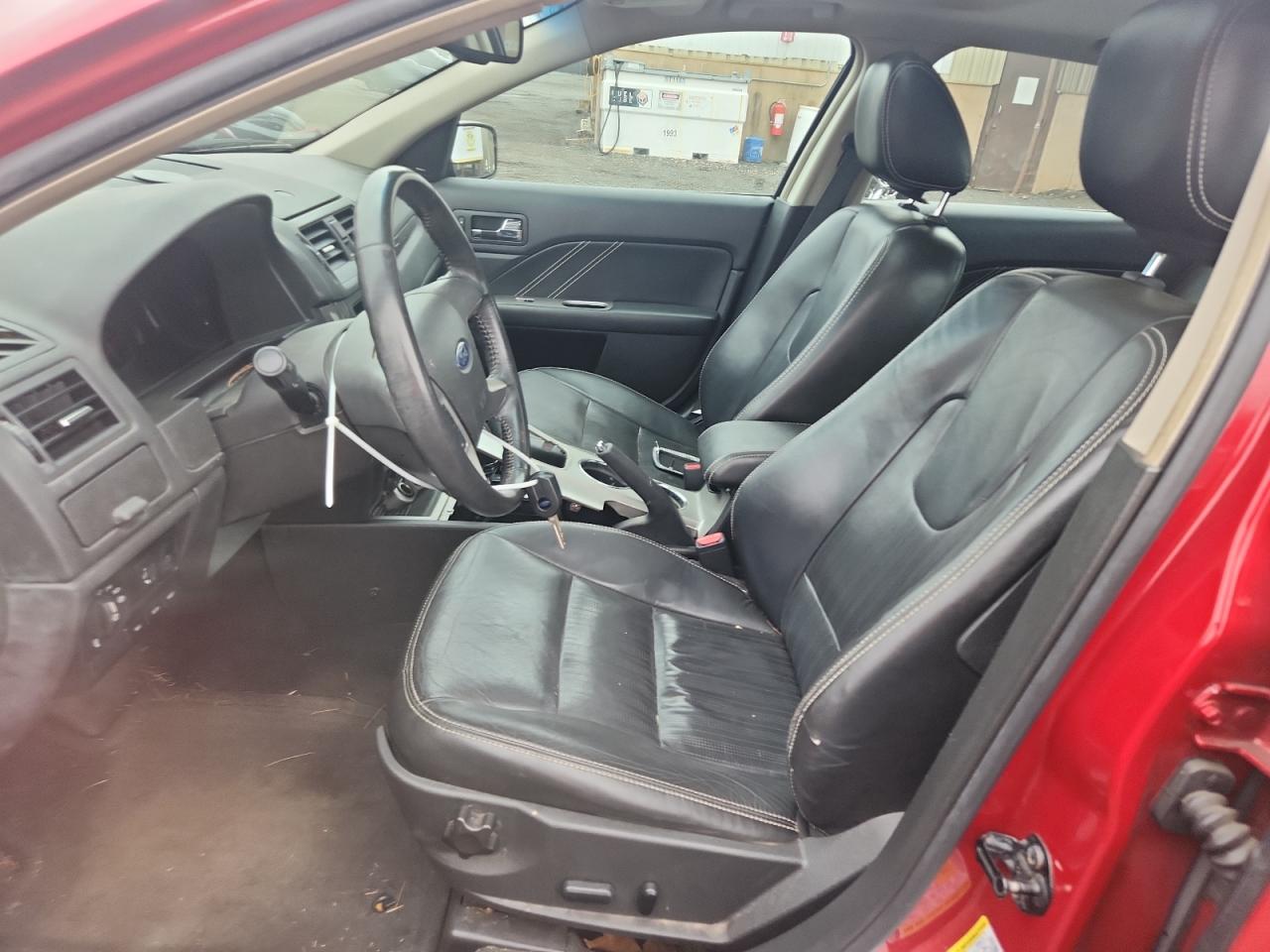 Ford Fusion Sport Image 9