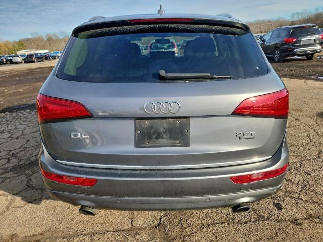 Audi Q5 Premium Plus Image 2