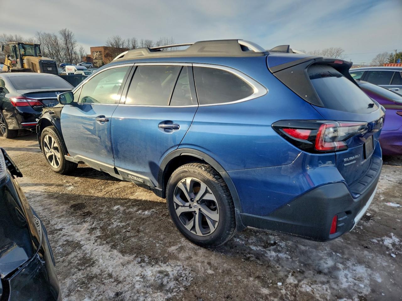 Subaru Outback Touring Image 3