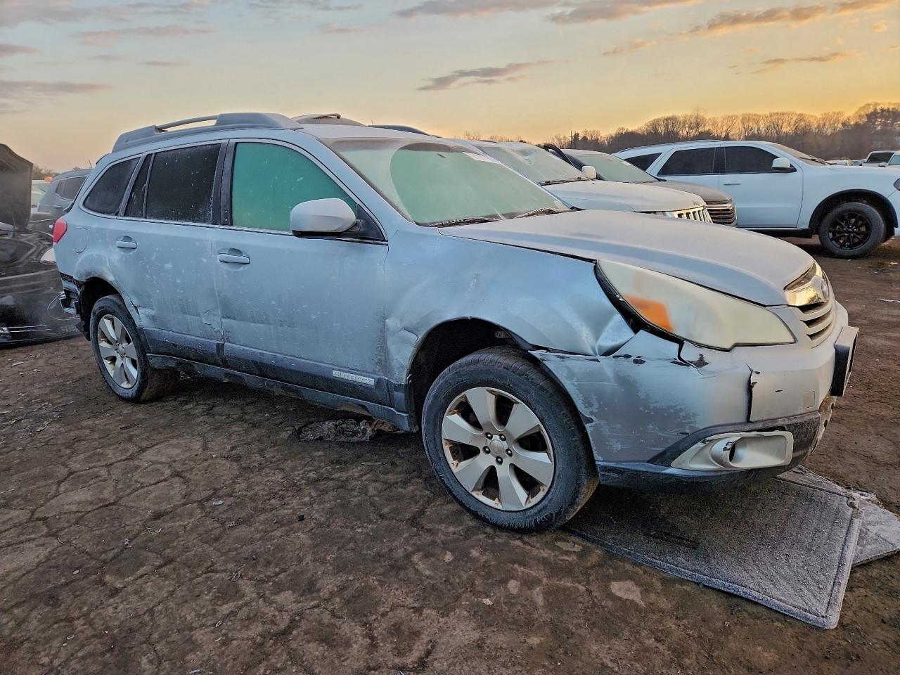 Subaru Outback 2.5i Premium Image 12