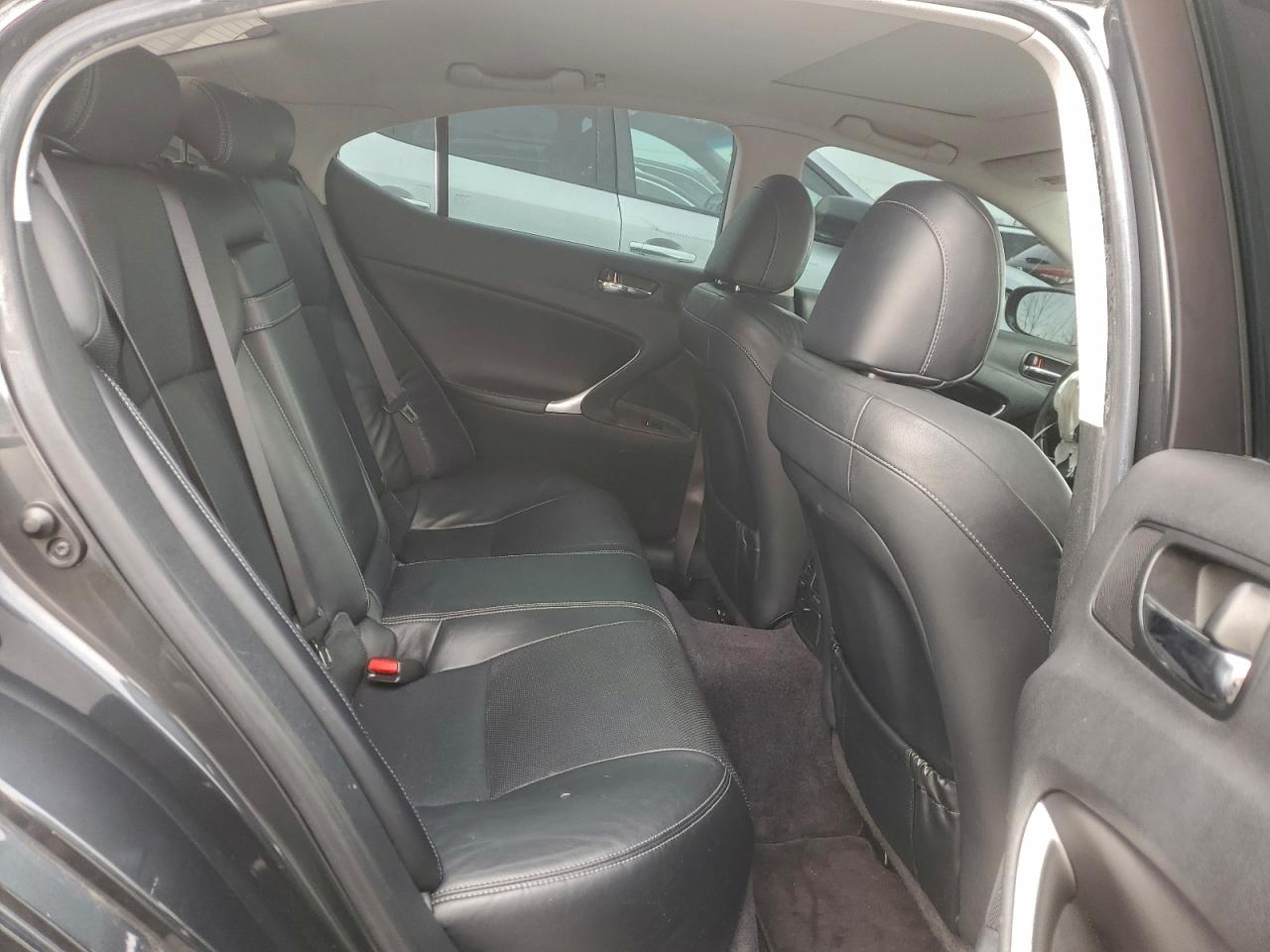 Lexus Is 250 Image 8