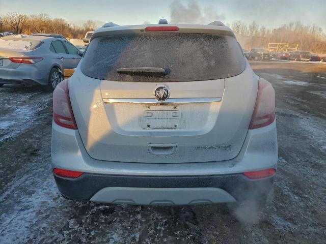 Buick Encore Essence Image 7