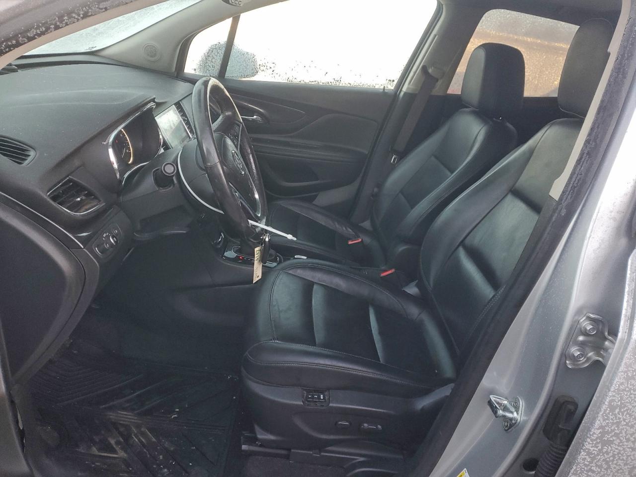 Buick Encore Essence Image 12