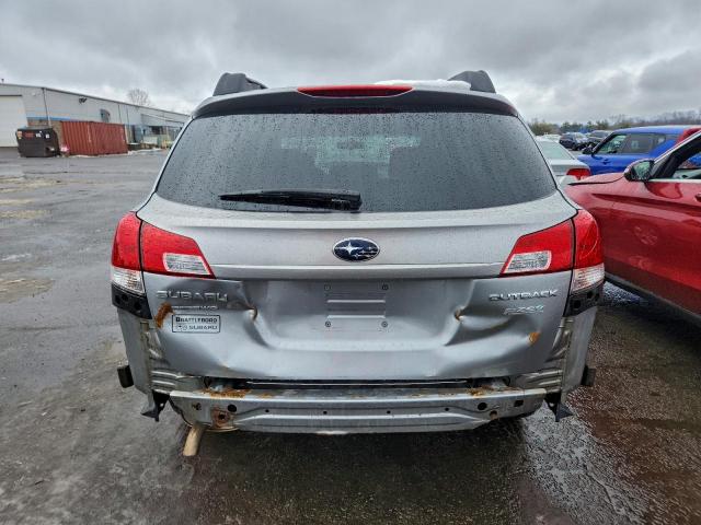 Subaru Outback 2.5i Premium Image 12