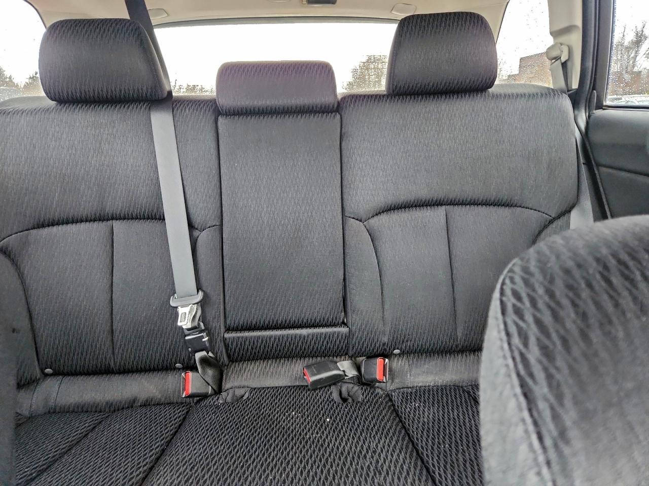 Subaru Outback 2.5i Premium Image 10