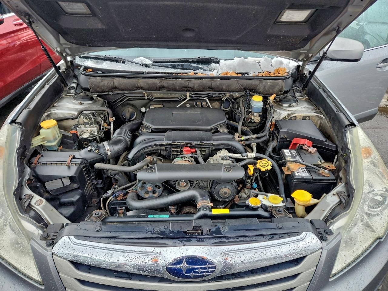 Subaru Outback 2.5i Premium Image 2