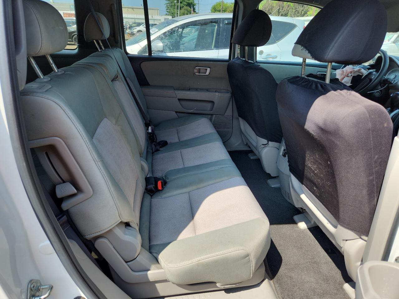 Honda Pilot Ex Image 11