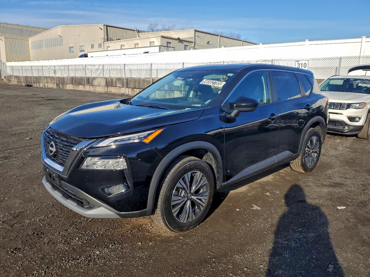 Nissan Rogue Sv Image 1