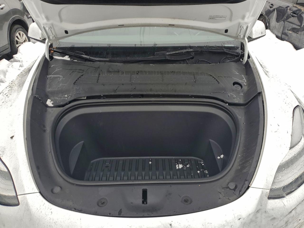 Tesla Model Y Image 13