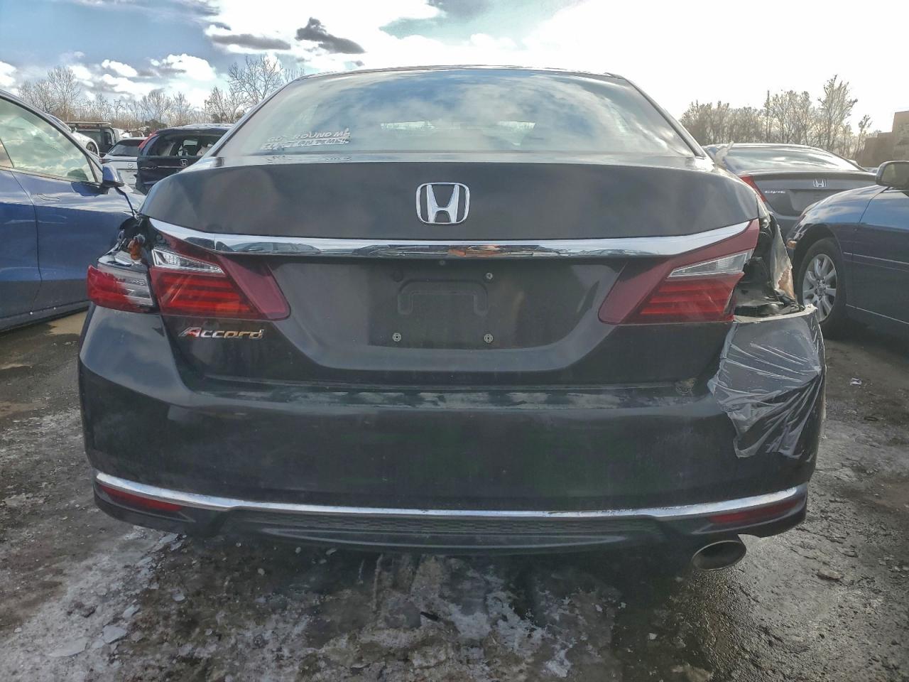 Honda Accord Lx Image 9