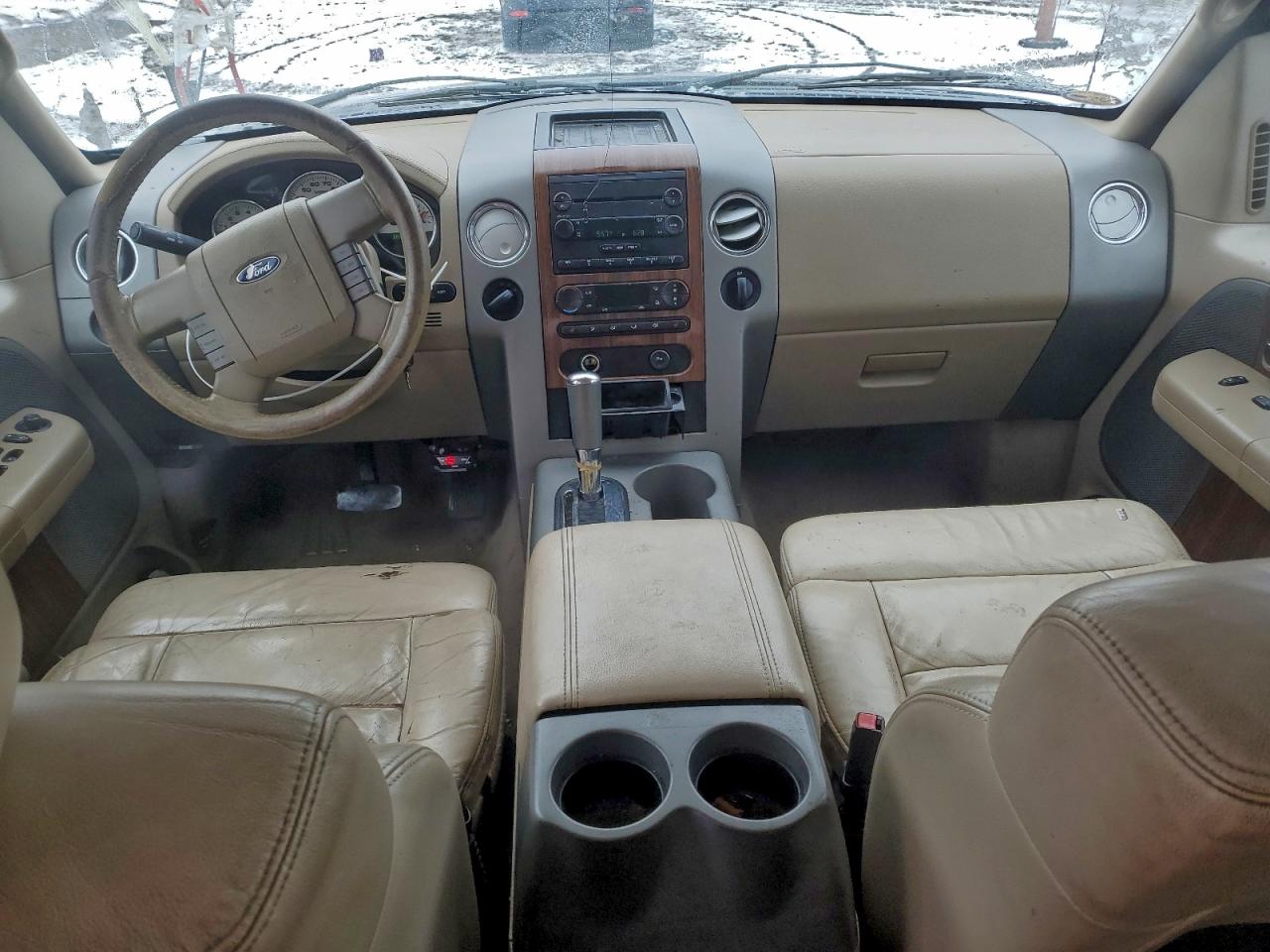 Ford F-150 Supercrew Image 5