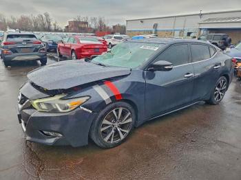  Salvage Nissan Maxima