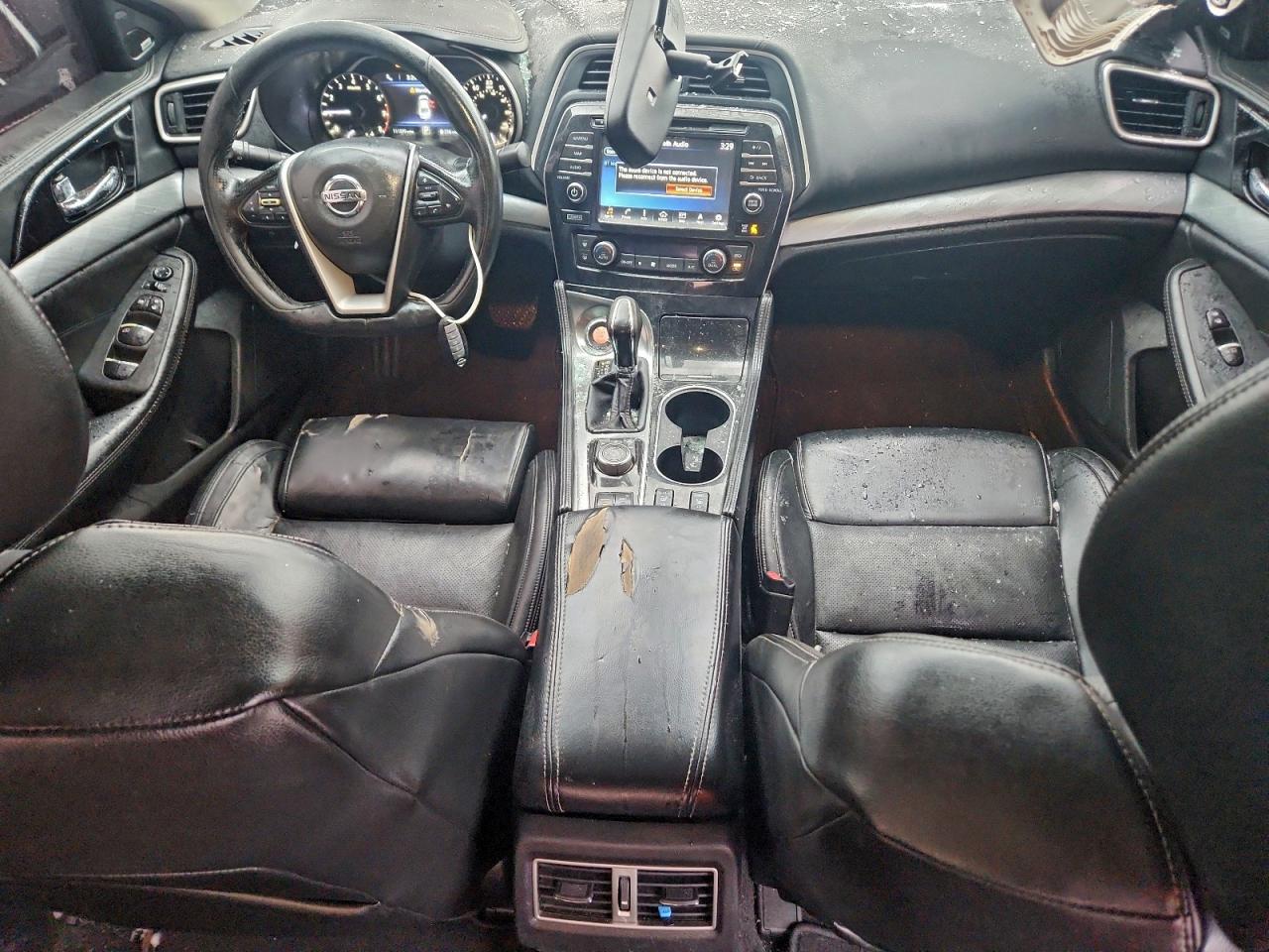 Nissan Maxima 3.5s Image 12