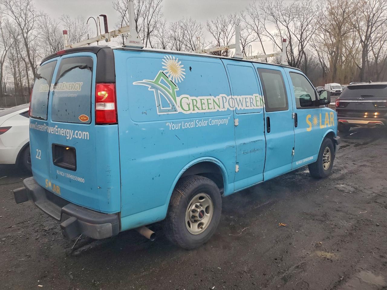 GMC Savana G2500 Image 6