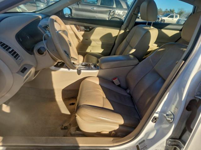 Nissan Altima 2.5 Image 5