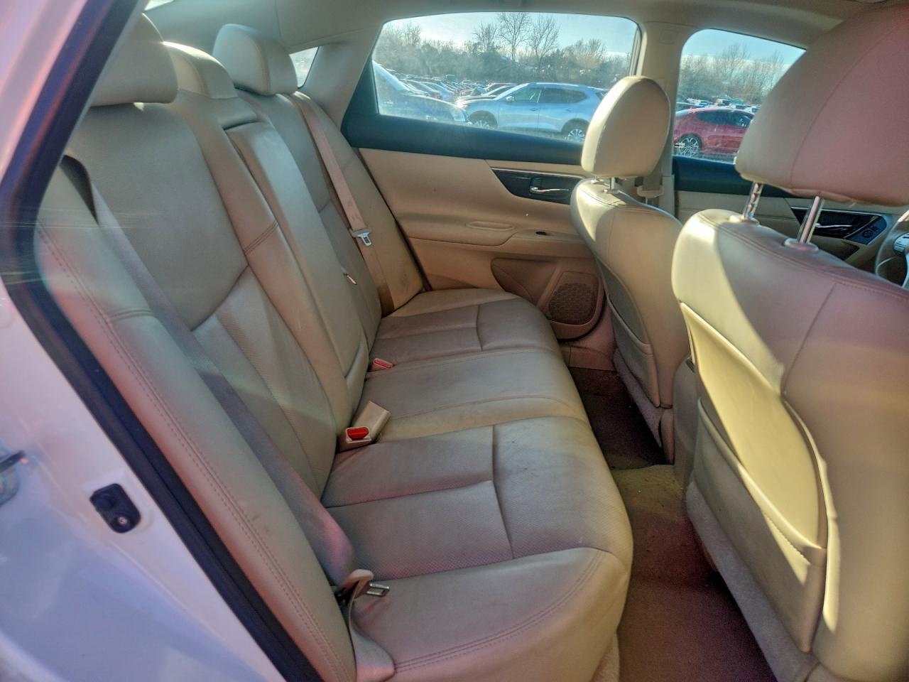 Nissan Altima 2.5 Image 4