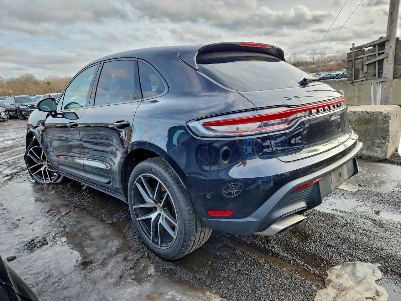 Porsche Macan Base Base Image 6